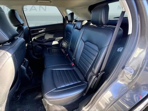 Used 2024 Ford Edge SEL image 19