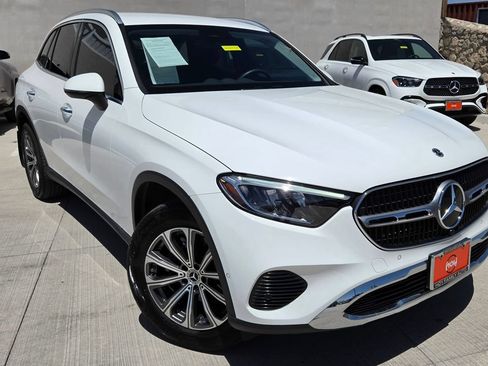 Used 2024 Mercedes-Benz GLC 300 4MATIC image 1