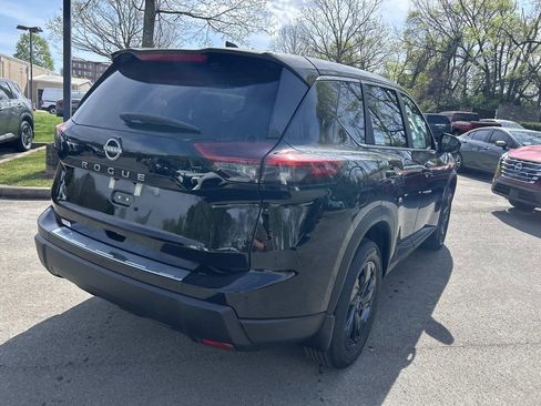 New 2026 Nissan Rogue SV FWD image 7