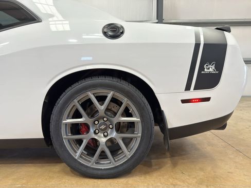 Used 2017 Dodge Challenger R/T Scat Pack image 12