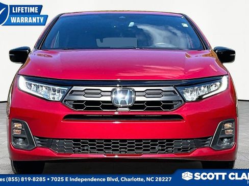 Used 2025 Honda Odyssey Sport-L image 2