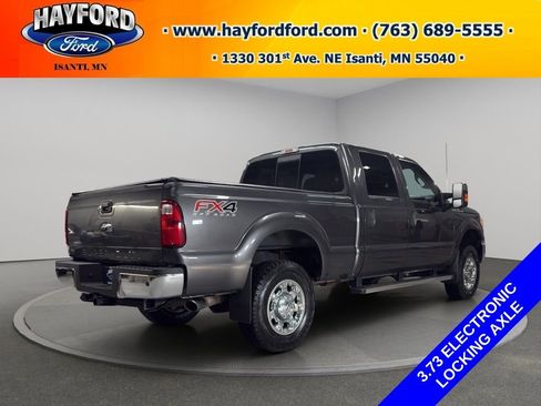 Used 2016 Ford F250 XLT w/ XLT Premium Package image 3