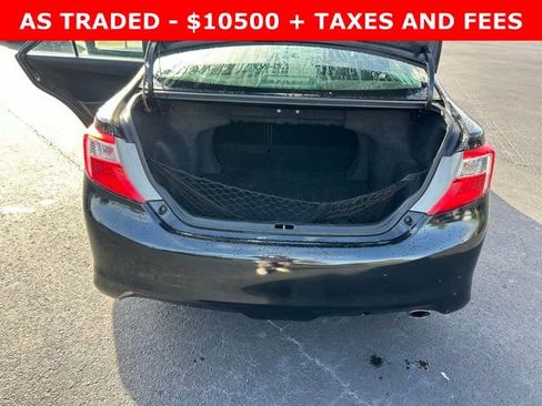 Used 2014 Toyota Camry SE image 16