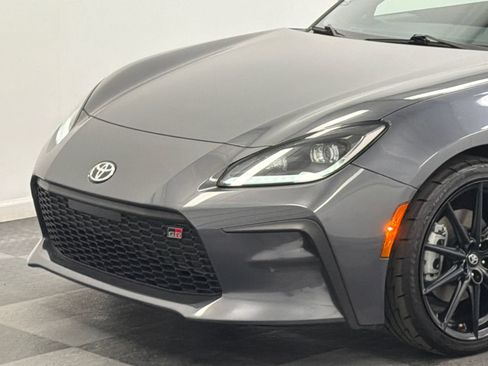 Used 2024 Toyota GR86 Premium RWD image 2