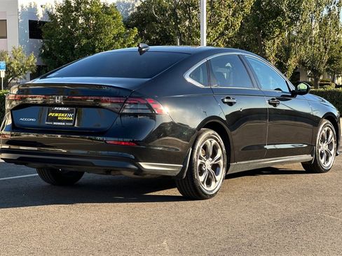 Used 2023 Honda Accord EX image 4