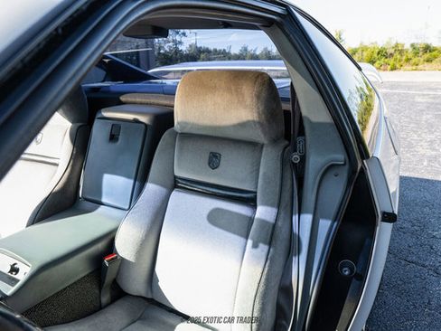 Used 1986 Pontiac Fiero GT image 41