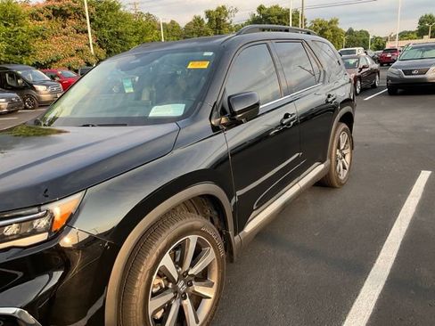 Used 2023 Honda Pilot Elite image 11