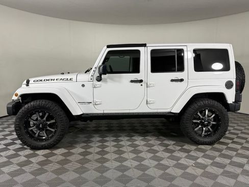 Used 2018 Jeep Wrangler Unlimited Sport AWD/4WD image 3