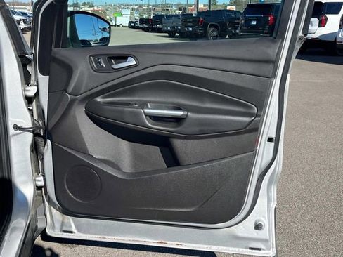 Used 2015 Ford Escape SE w/ Equipment Group 201A FWD image 24