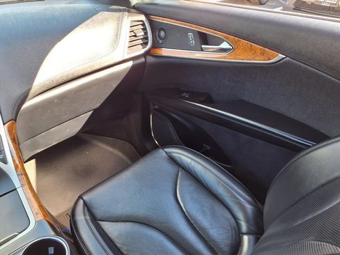 Used 2020 Lincoln Nautilus Reserve image 10