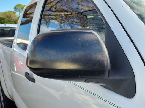 Used 2013 Toyota Tacoma PreRunner w/ SR5 Pkg image 9