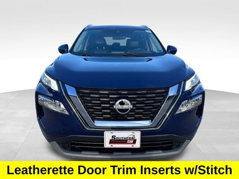 Used 2023 Nissan Rogue SV w/ SV Premium Package image 9