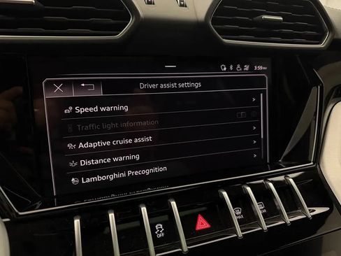 Used 2021 Lamborghini Urus AWD/4WD image 26