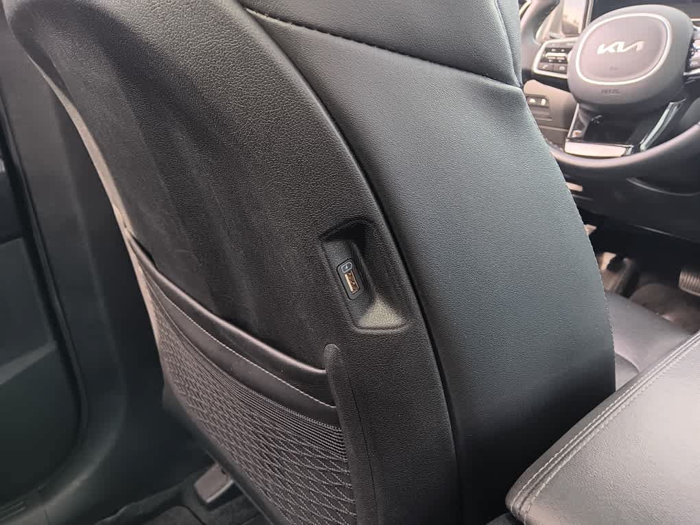 Used 2022 Kia Sorento S w/ Panoramic Sunroof Package AWD/4WD image 16