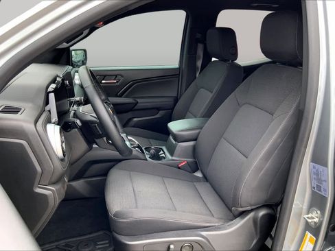 Used 2023 Chevrolet Colorado LT w/ LT Convenience Package II RWD image 8