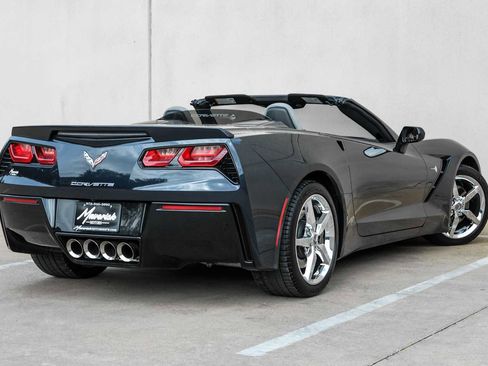 Used 2014 Chevrolet Corvette Stingray Convertible RWD image 9