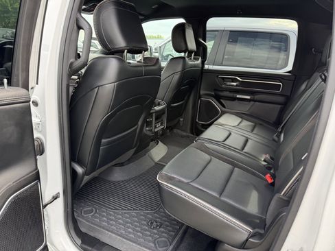 Used 2023 RAM 1500 Laramie AWD/4WD image 13