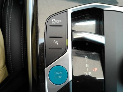 Used 2023 BMW i4 eDrive35 w/ Premium Package RWD image 50