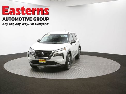 Used 2023 Nissan Rogue S image 53