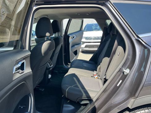 Used 2026 Kia Sportage LX FWD image 26