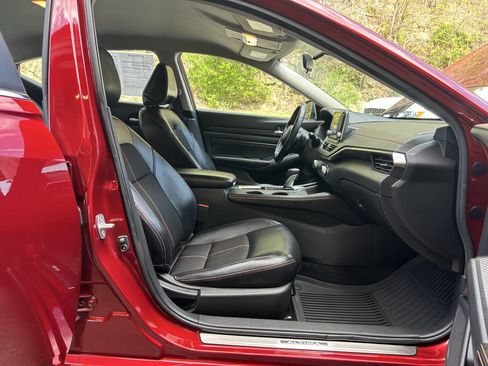 Used 2019 Nissan Altima 2.5 SR image 29