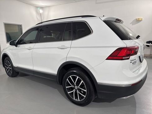 Used 2021 Volkswagen Tiguan SE w/ Panoramic Sunroof Package AWD/4WD image 6