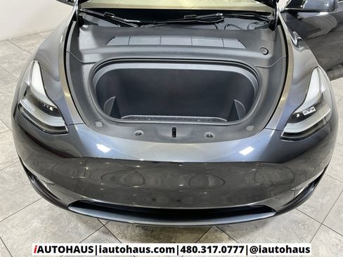 Used 2024 Tesla Model Y Long Range image 9