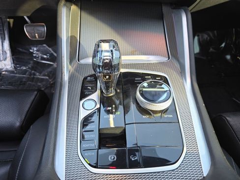 Used 2021 BMW X6 M50i w/ Executive Package image 25