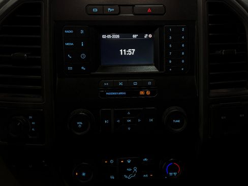 Used 2022 Ford F350 XL w/ Power Equipment Group image 5