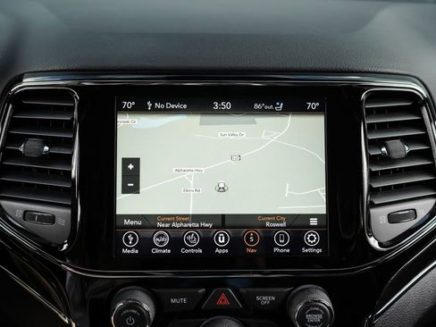 Used 2020 Jeep Grand Cherokee Trailhawk w/ Interior Metal Package image 31