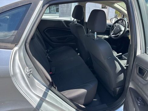 Used 2019 Ford Fiesta SE image 7