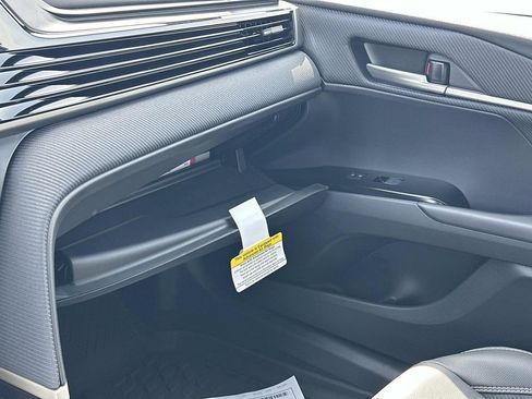 New 2026 Toyota Camry SE FWD image 31