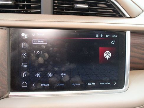 Used 2022 GMC Yukon XL Denali image 28