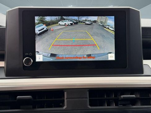 Used 2024 Toyota Tacoma TRD Off-Road image 27