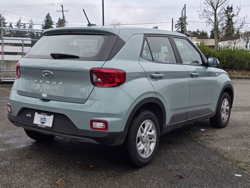 Used 2026 Hyundai Venue SE image 7