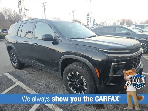 Used 2025 Chevrolet Traverse Z71 w/ Driver Confidence Package image 2