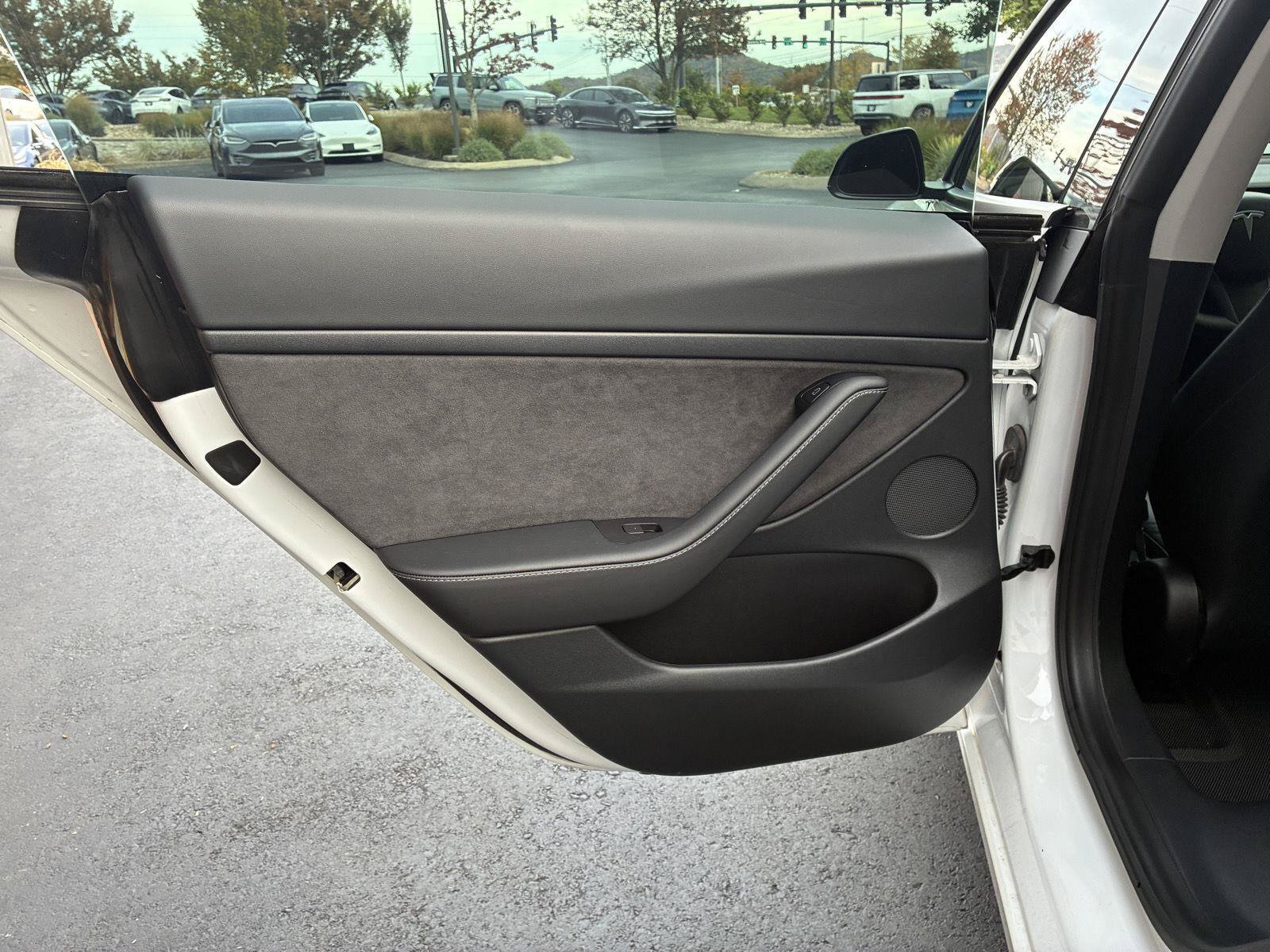 Used 2021 Tesla Model 3 Long Range AWD/4WD image 16