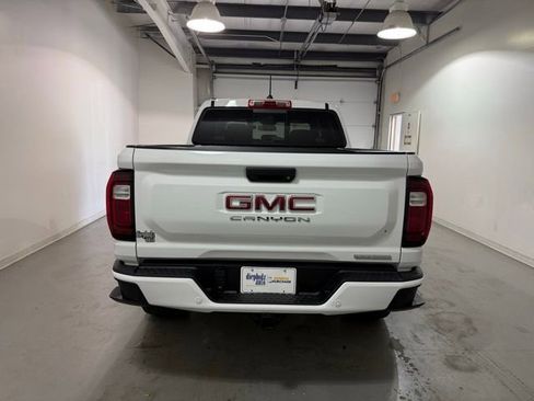 New 2026 GMC Canyon Elevation w/ Convenience Package image 5