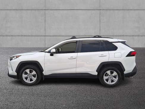 Used 2020 Toyota RAV4 XLE w/ Convenience Package AWD/4WD image 7