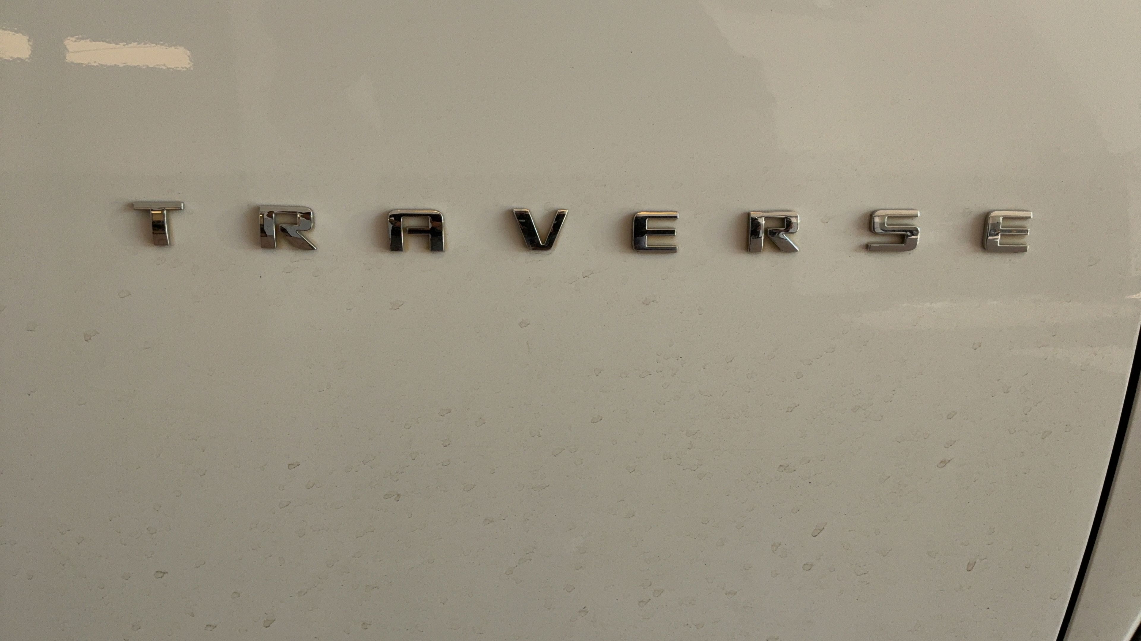Used 2022 Chevrolet Traverse LS FWD image 47