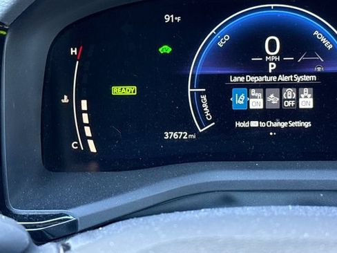 Used 2025 Toyota Camry LE FWD image 30