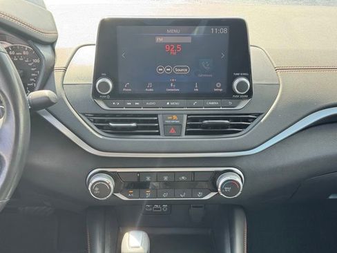 Used 2022 Nissan Altima 2.5 SR image 12