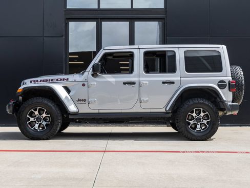 Used 2019 Jeep Wrangler Unlimited Rubicon AWD/4WD image 9