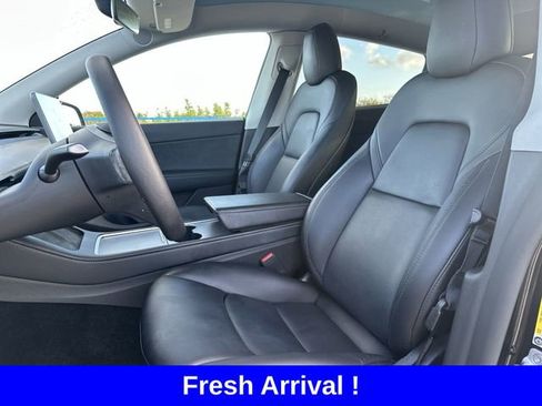 Used 2022 Tesla Model Y Performance image 23