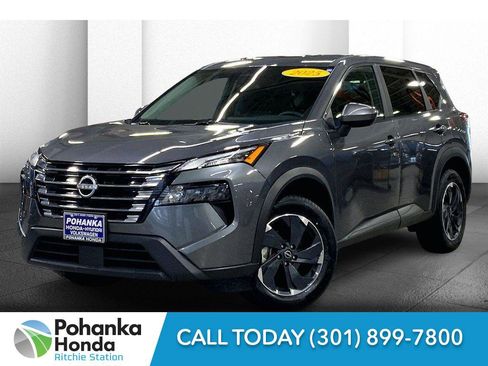 Used 2025 Nissan Rogue SV image 12