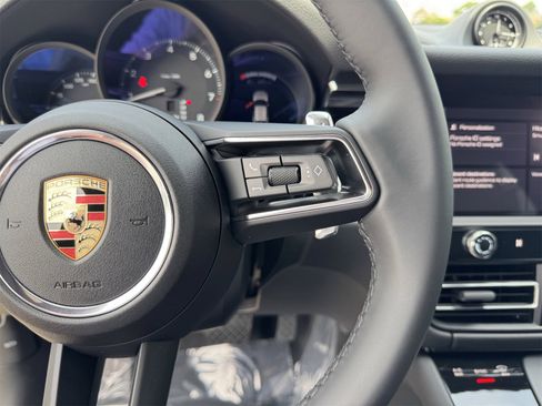 New 2025 Porsche Macan image 21