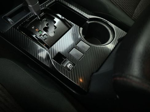 Used 2024 Toyota 4Runner TRD Off-Road image 17