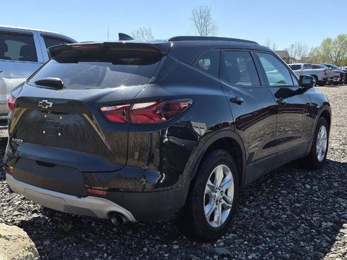 Used 2021 Chevrolet Blazer LT image 2