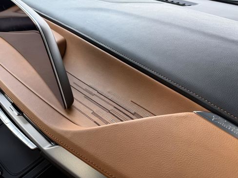 Used 2024 Cadillac XT4 Sport FWD image 33