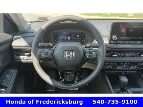 Certified 2025 Honda Accord SE image 12